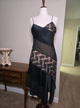 Vintage Express Black Silk Satin And Lace Handkerchief Hem Dress Size 5/6